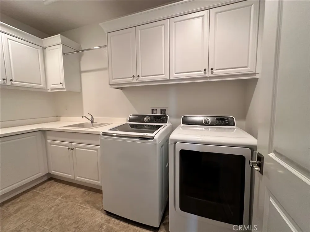 75 Cortland Irvine, CA 92620