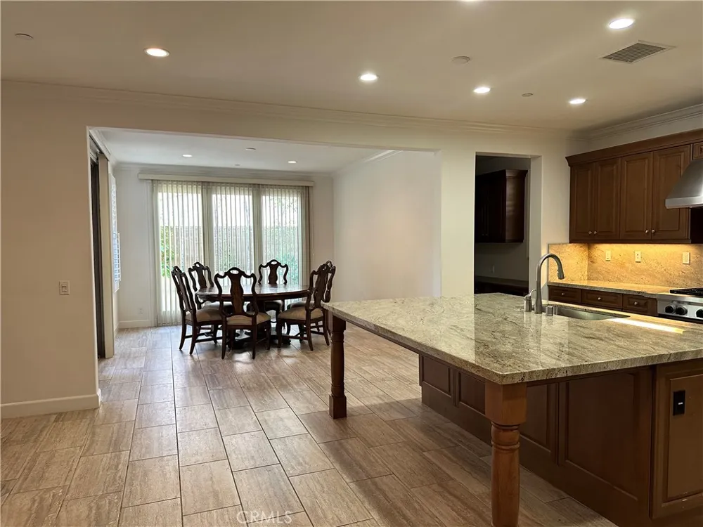 75 Cortland Irvine, CA 92620