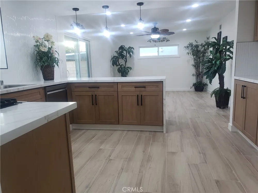 2758 W STOCKTON Anaheim, CA 92801
