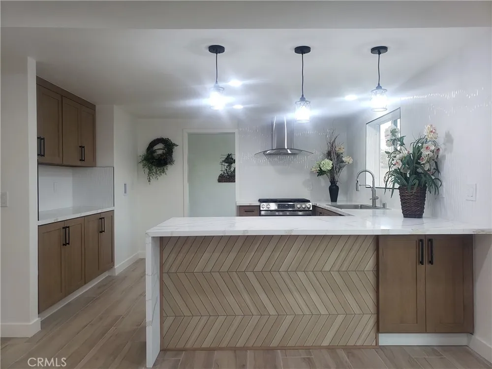 2758 W STOCKTON Anaheim, CA 92801