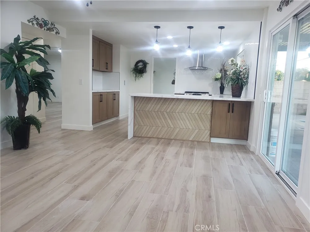 2758 W STOCKTON Anaheim, CA 92801