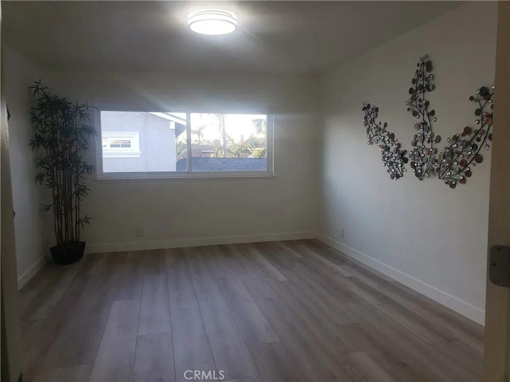 2758 W STOCKTON Anaheim, CA 92801