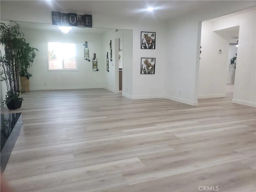 2758 W STOCKTON Anaheim, CA 92801