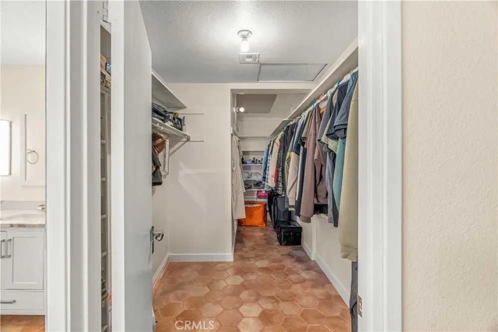 1820 E Racquet Club Palm Springs, CA 92262