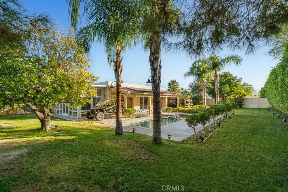1820 E Racquet Club Palm Springs, CA 92262