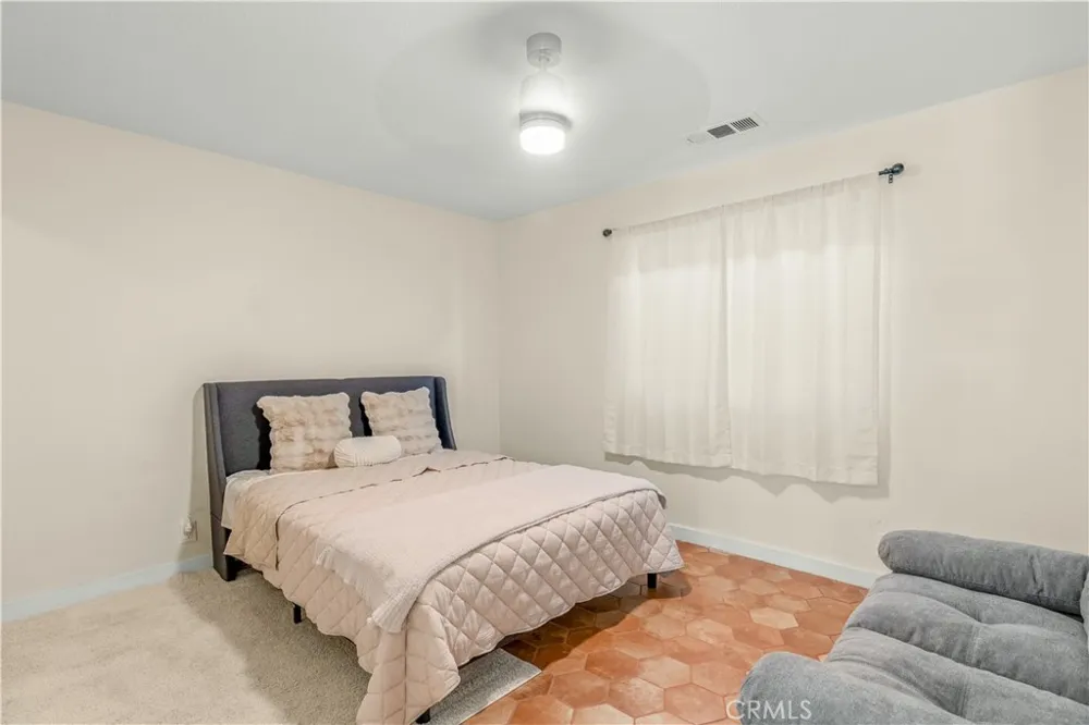 1820 E Racquet Club Palm Springs, CA 92262