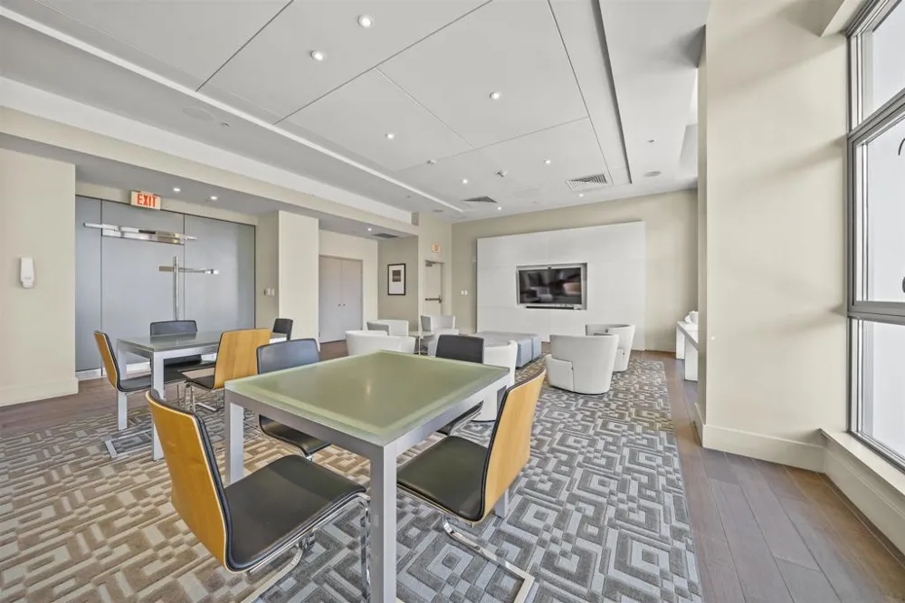 575 6th Ave #804 San Diego, CA 92101