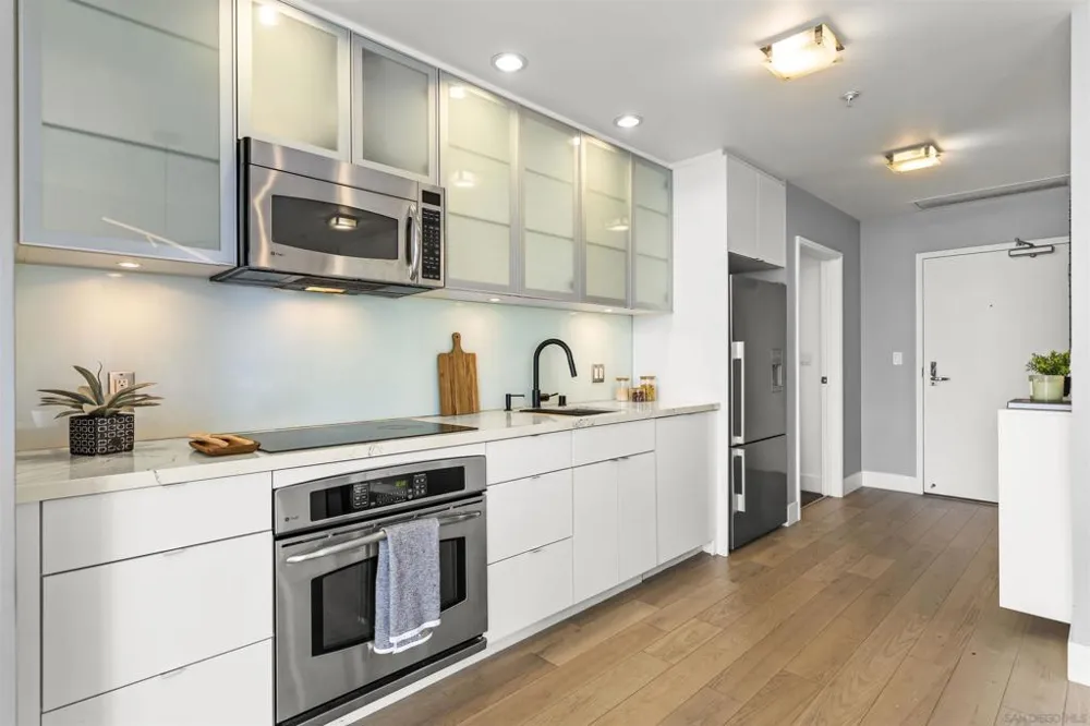 575 6th Ave #804 San Diego, CA 92101