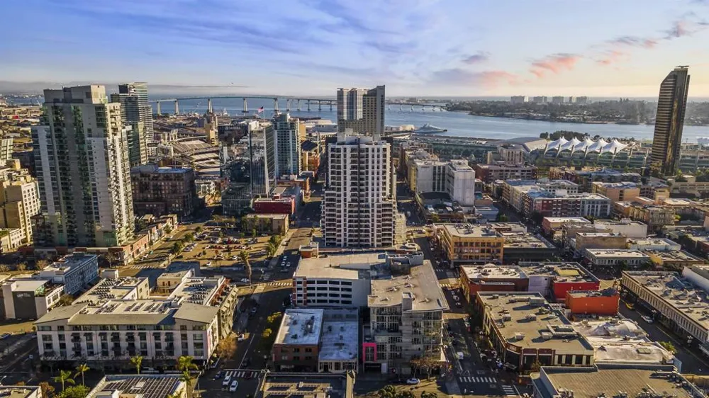 575 6th Ave #804 San Diego, CA 92101