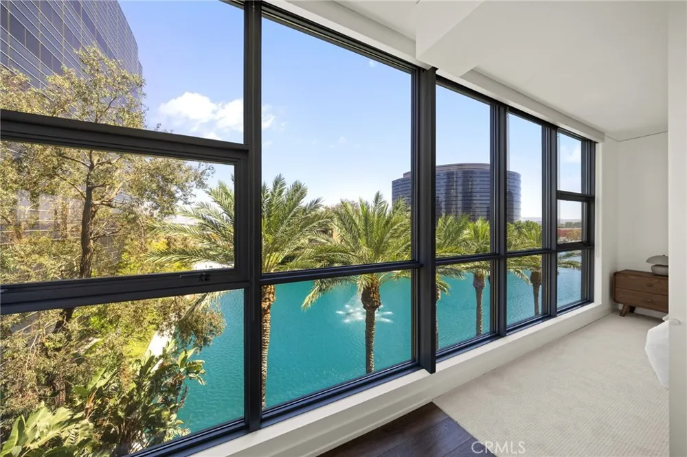 9 MacArthur Place #N502 Santa Ana, CA 92707