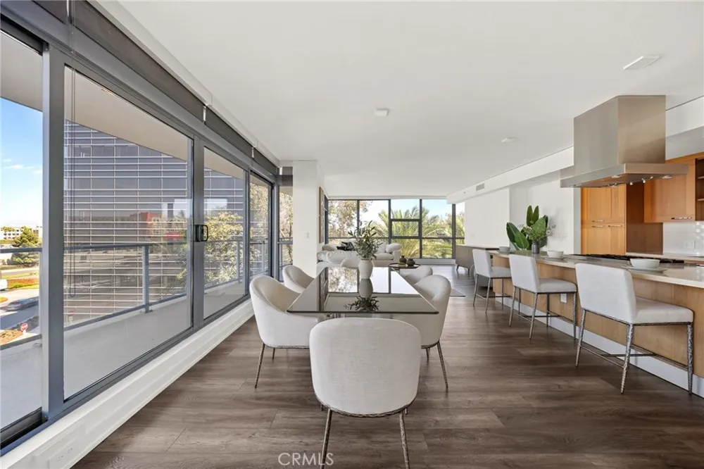 9 MacArthur Place #N502 Santa Ana, CA 92707