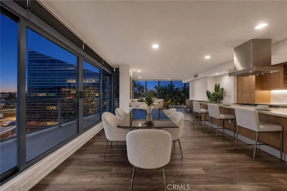 9 MacArthur Place #N502 Santa Ana, CA 92707