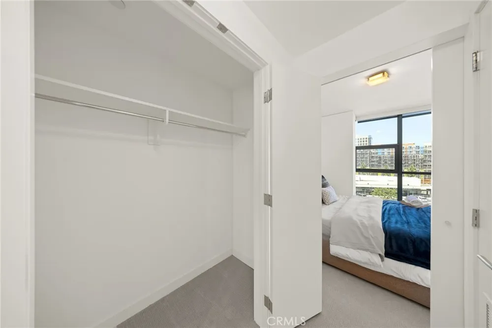 9 MacArthur Place #N502 Santa Ana, CA 92707