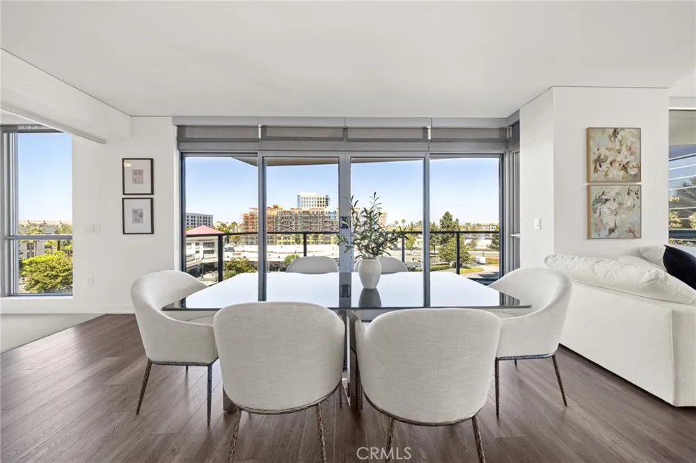 9 MacArthur Place #N502 Santa Ana, CA 92707