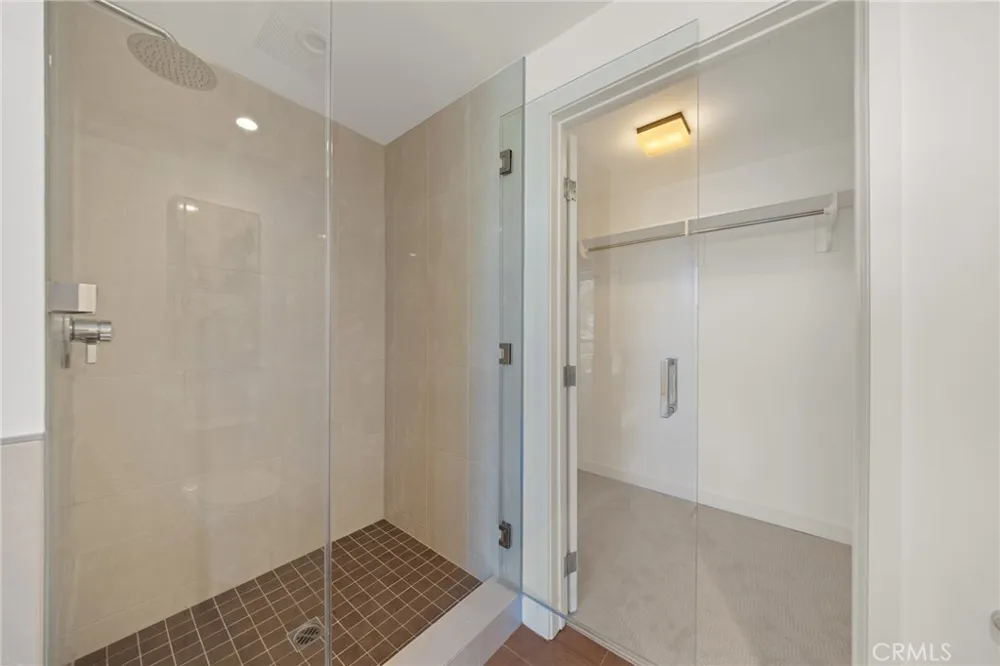 9 MacArthur Place #N502 Santa Ana, CA 92707