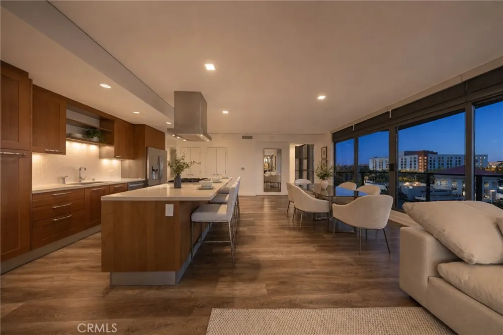 9 MacArthur Place #N502 Santa Ana, CA 92707