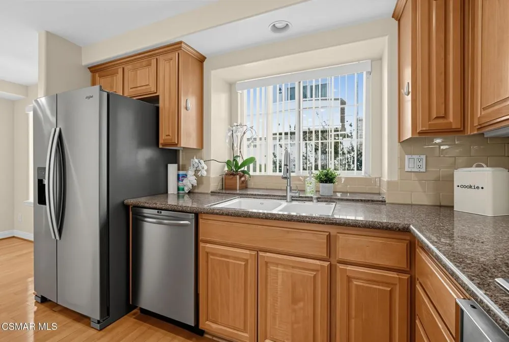 4106 W Kling Street Burbank, CA 91505