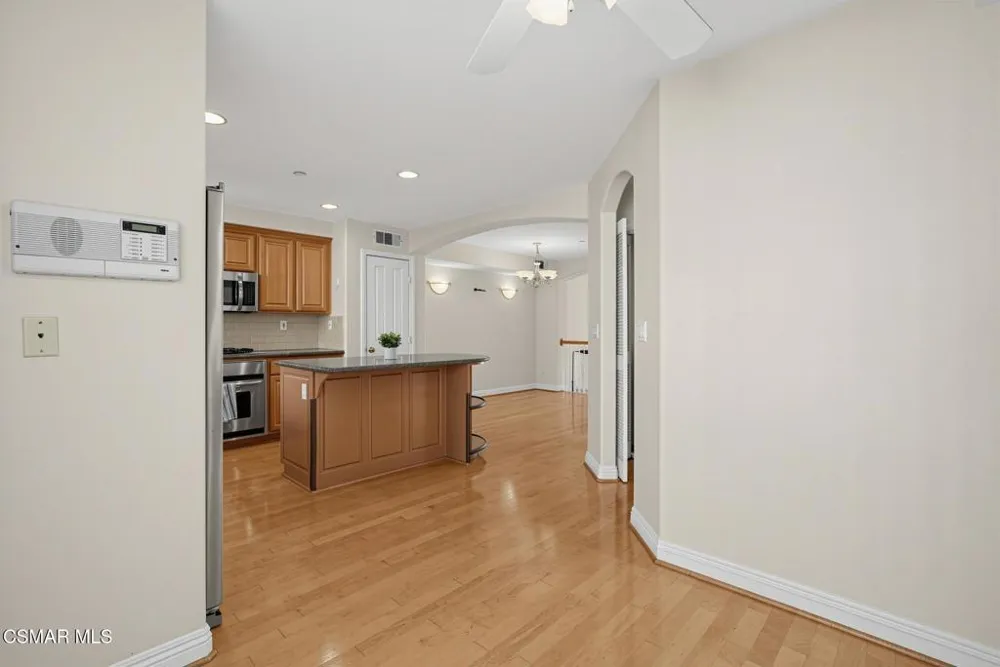 4106 W Kling Street Burbank, CA 91505