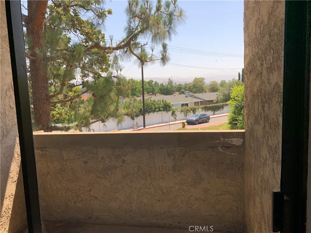 1131 E Main Tustin, CA 92780