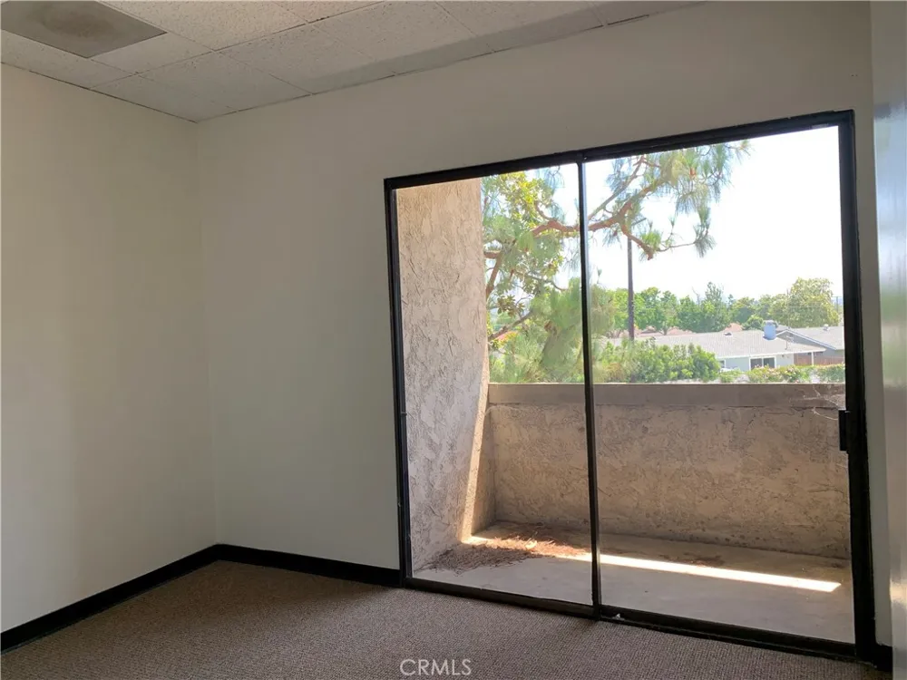 1131 E Main Tustin, CA 92780