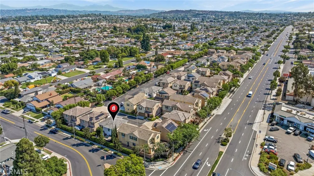 15813 Perrine Lane La Mirada, CA 90638