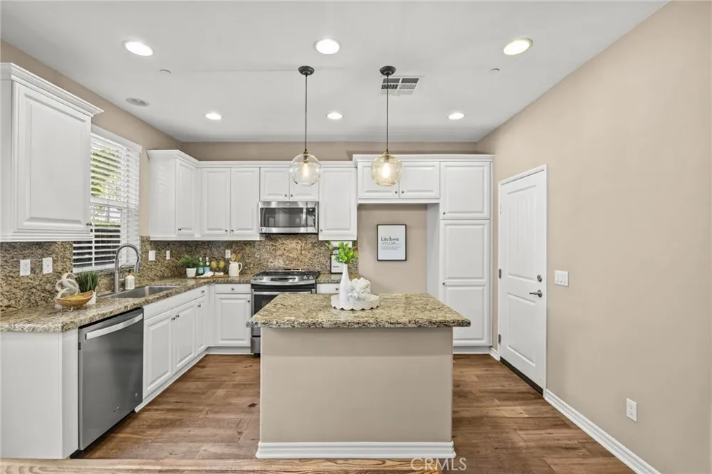 15813 Perrine Lane La Mirada, CA 90638