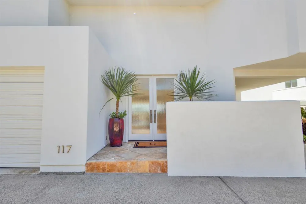 117 Via De La Valle Del Mar, CA 92014