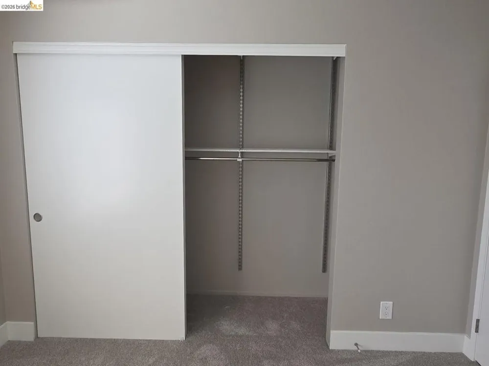 202 Shoreline CT Richmond, CA 94804