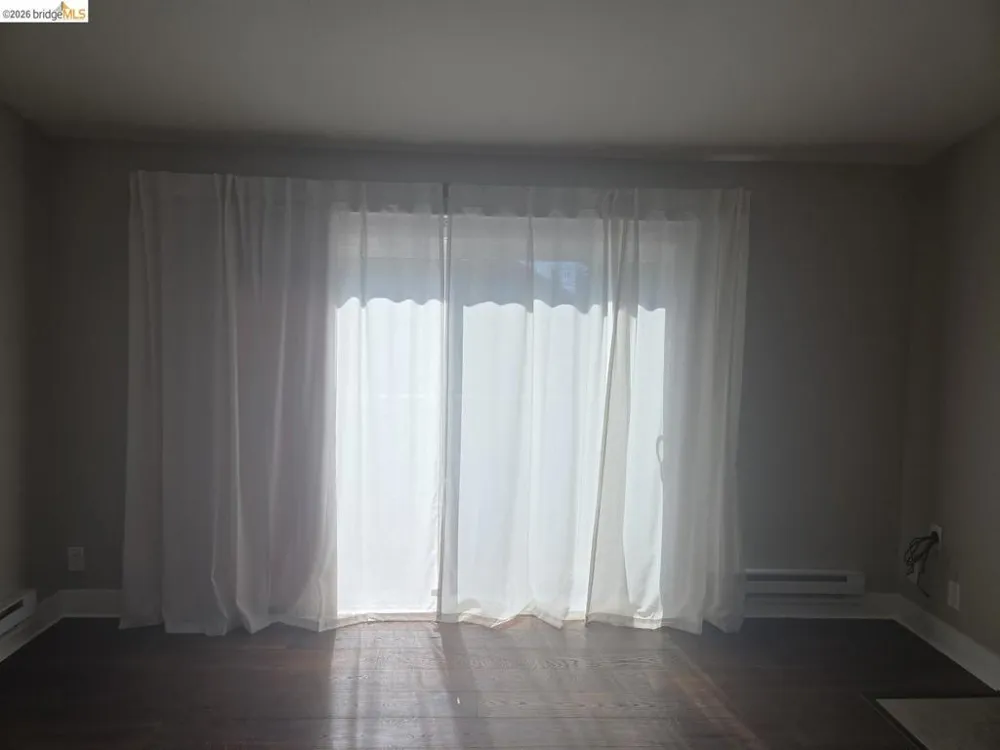 202 Shoreline CT Richmond, CA 94804