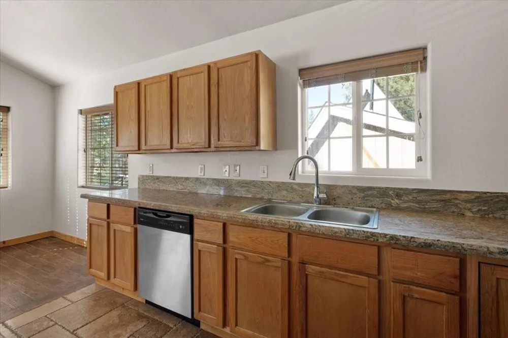 432 Chip-O-Wood Big Bear, CA 92315
