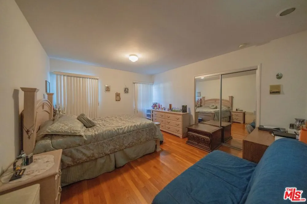 516 Crescent Heights Boulevard Los Angeles, CA 90048