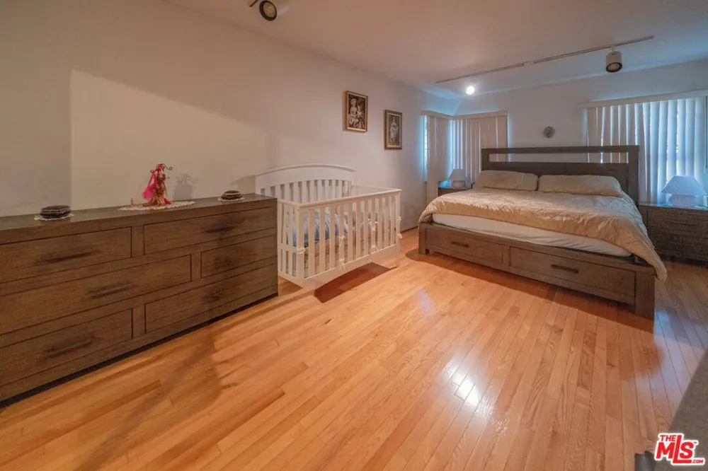 516 Crescent Heights Boulevard Los Angeles, CA 90048