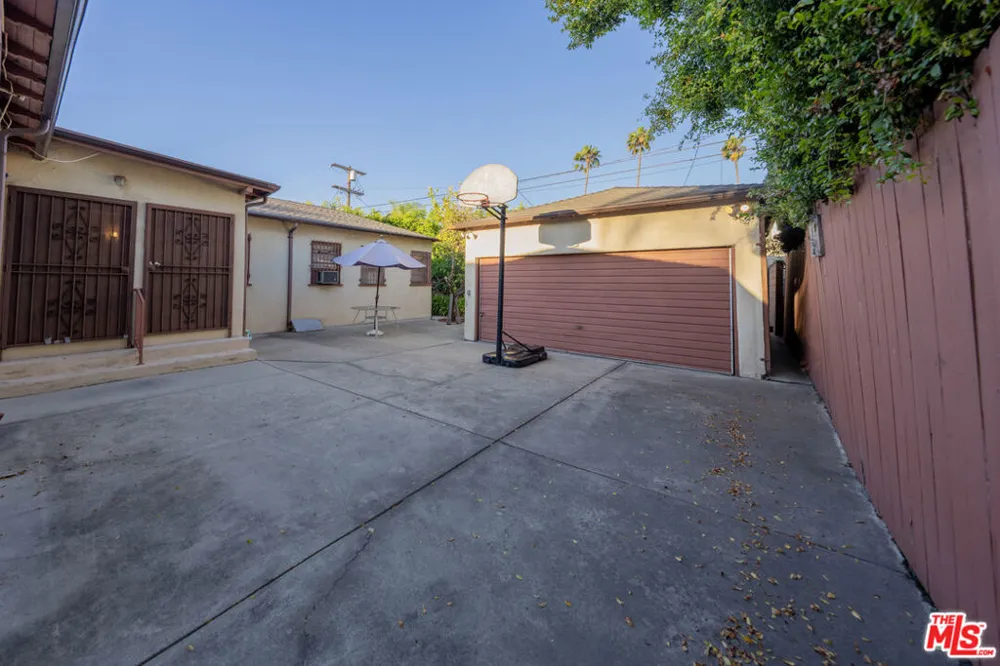 516 Crescent Heights Boulevard Los Angeles, CA 90048