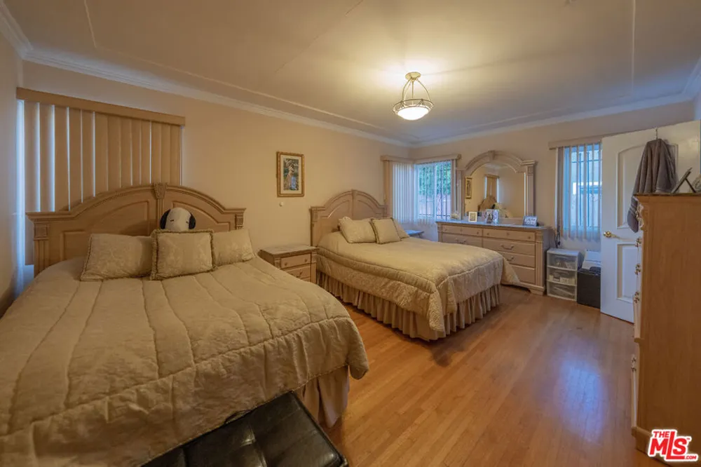 516 Crescent Heights Boulevard Los Angeles, CA 90048