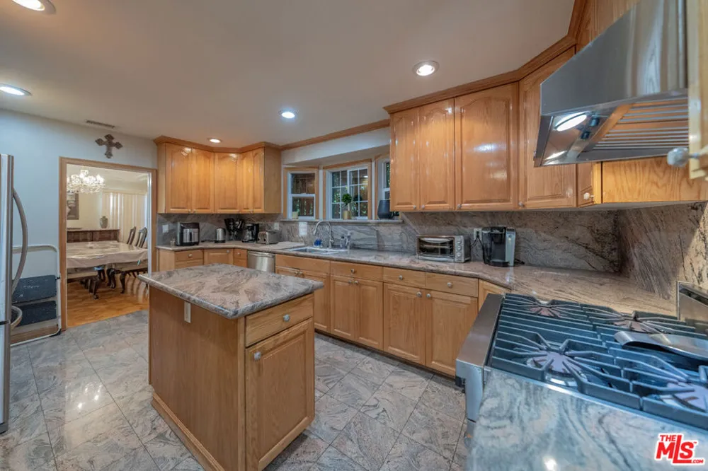 516 Crescent Heights Boulevard Los Angeles, CA 90048