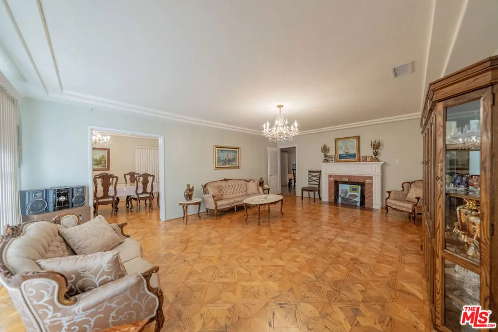 516 Crescent Heights Boulevard Los Angeles, CA 90048