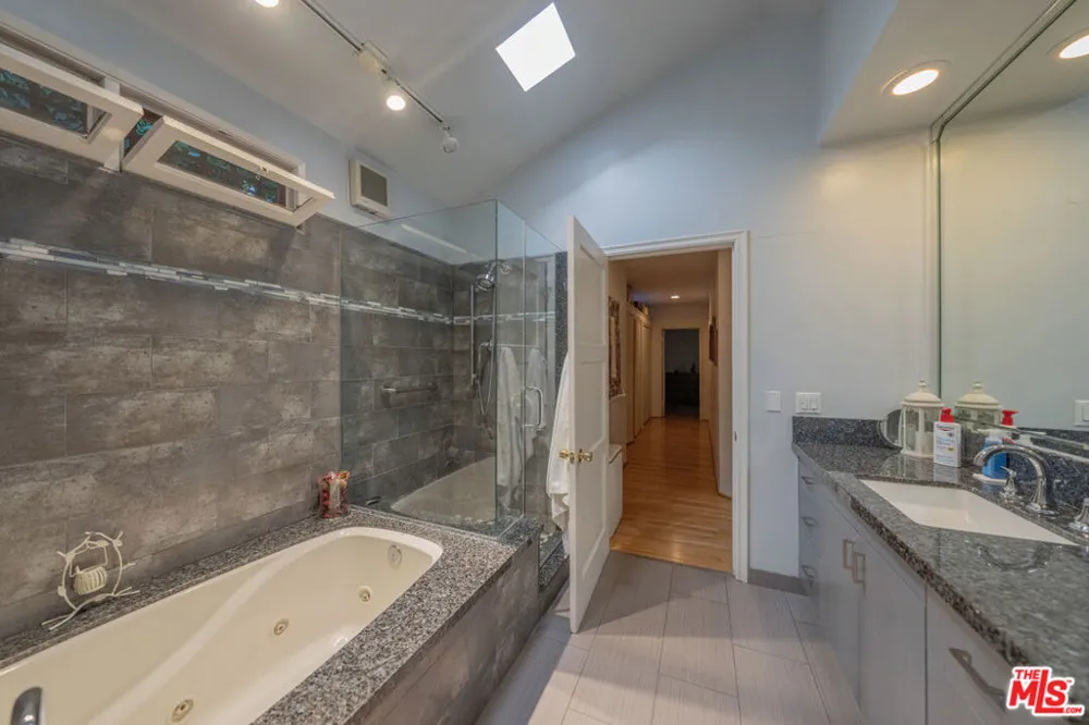 516 Crescent Heights Boulevard Los Angeles, CA 90048