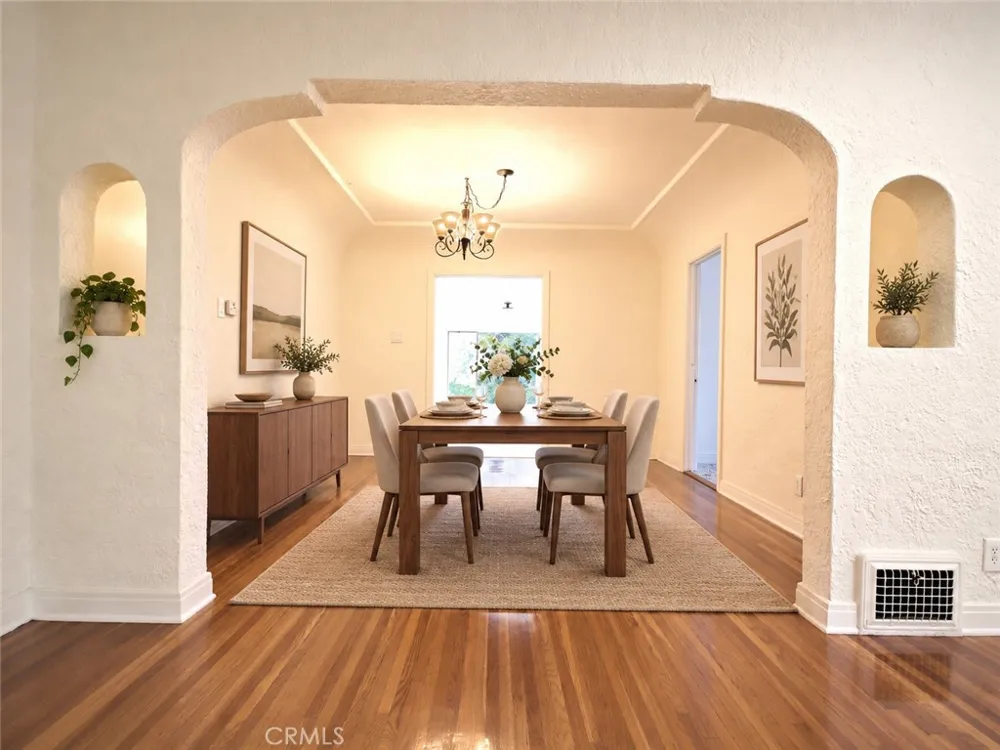 3265 Pine Street Riverside, CA 92501