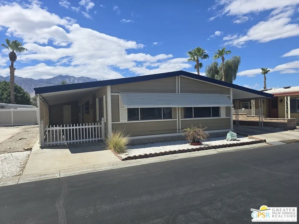 294 Juniper Drive Palm Springs, CA 92264