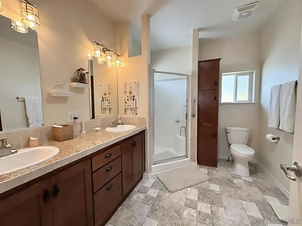 3449 Don Arturo Drive Carlsbad, CA 92010