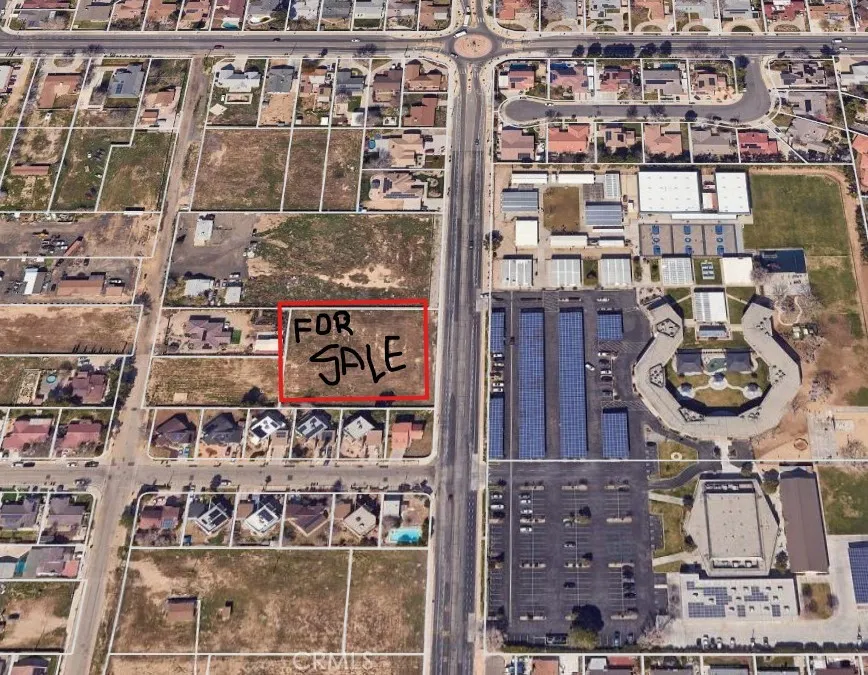 15 15th Lancaster, CA 93535