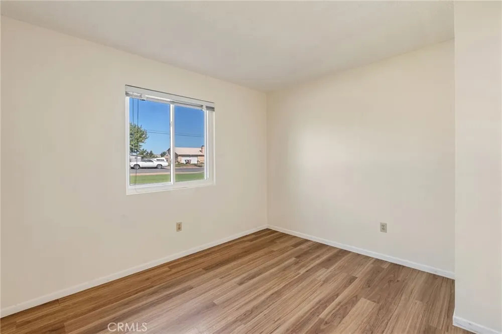 8967 Hickory Avenue Hesperia, CA 92345