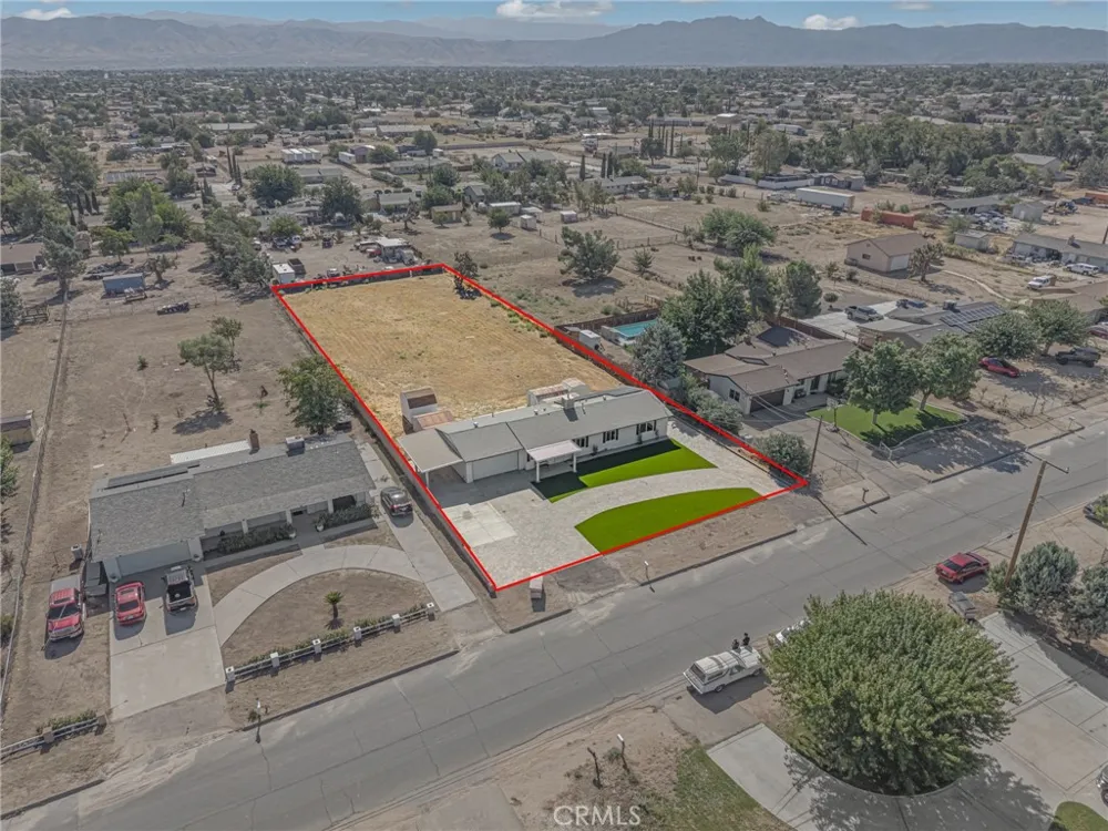 8967 Hickory Avenue Hesperia, CA 92345