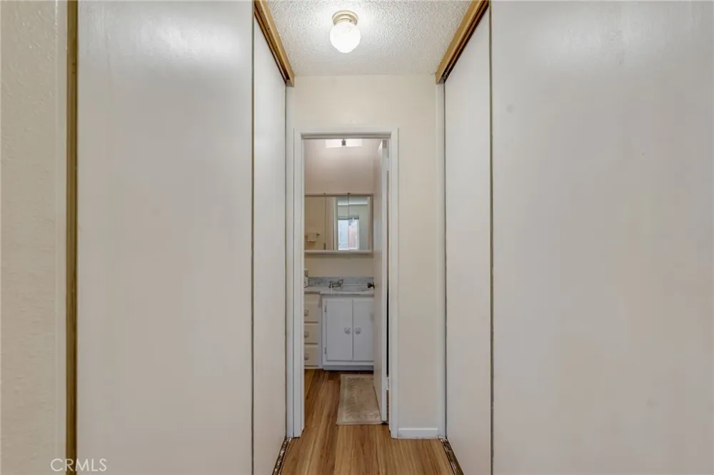 8967 Hickory Avenue Hesperia, CA 92345