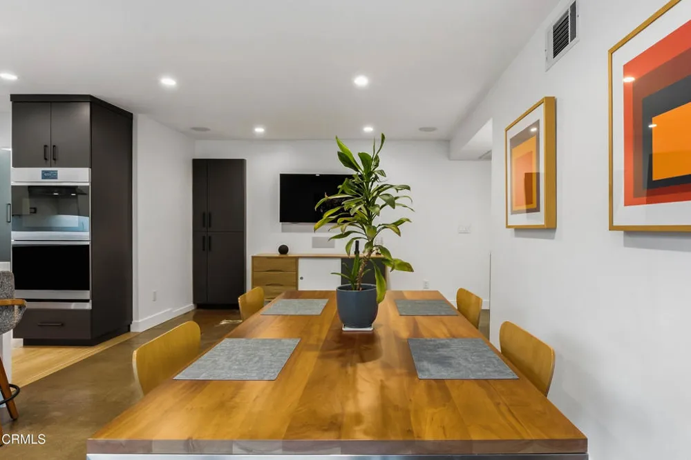 3616 E Chevy Chase Drive Glendale, CA 91206
