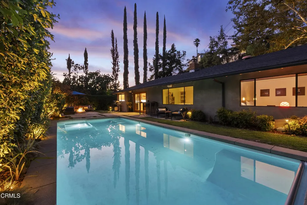 3616 E Chevy Chase Drive Glendale, CA 91206