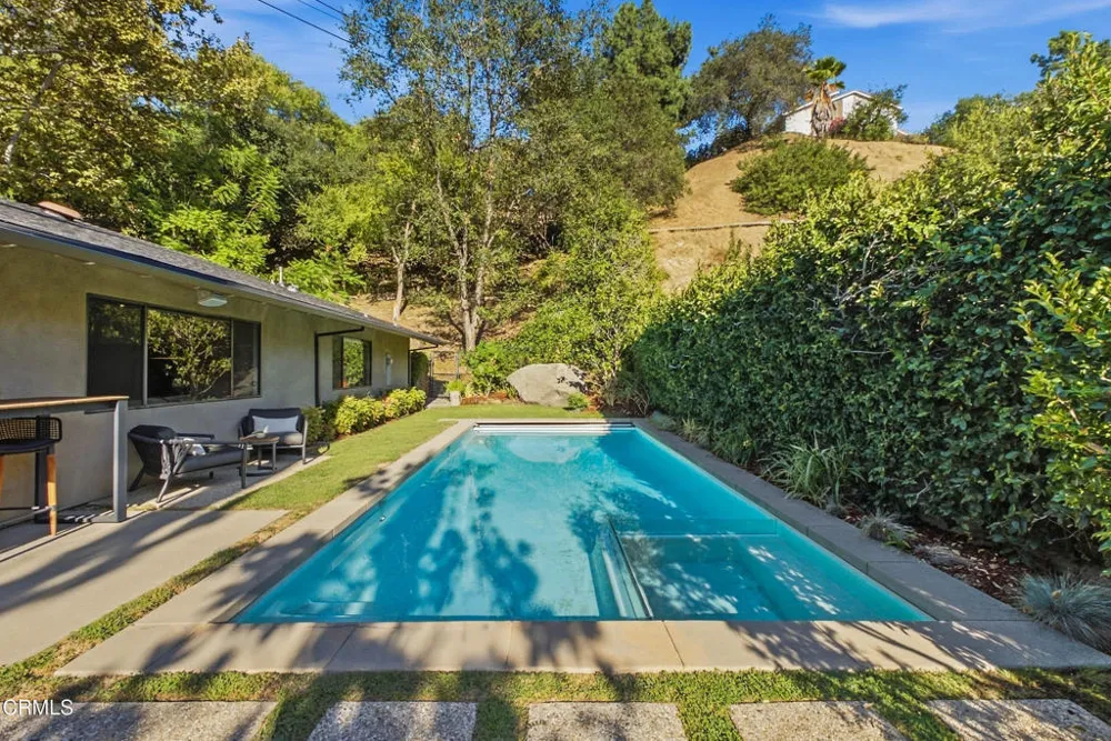3616 E Chevy Chase Drive Glendale, CA 91206