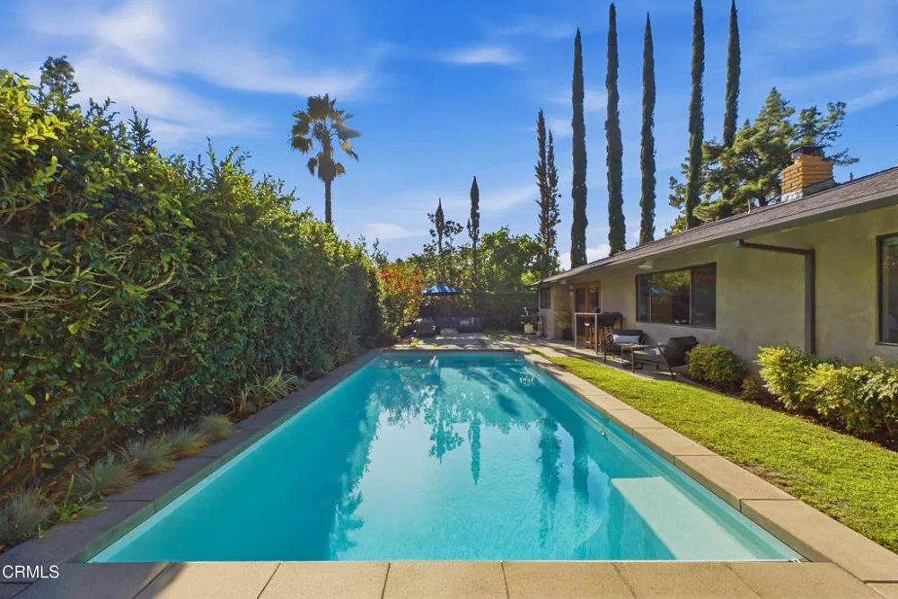 3616 E Chevy Chase Drive Glendale, CA 91206