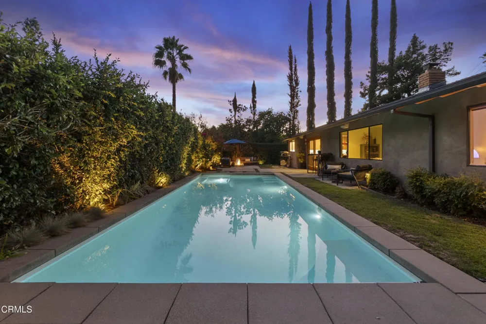 3616 E Chevy Chase Drive Glendale, CA 91206