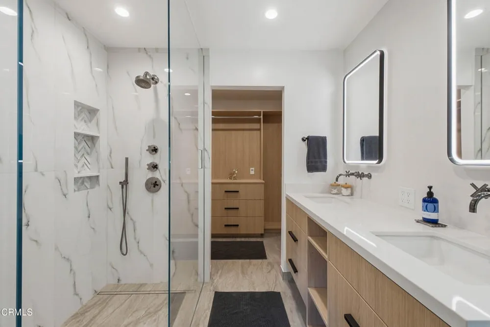 3616 E Chevy Chase Drive Glendale, CA 91206